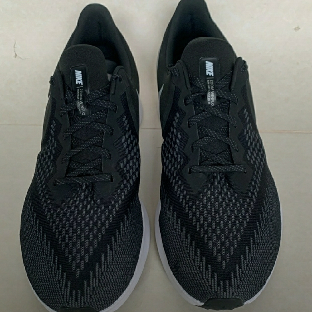 Nike Zoom Winflo Running Shoes
